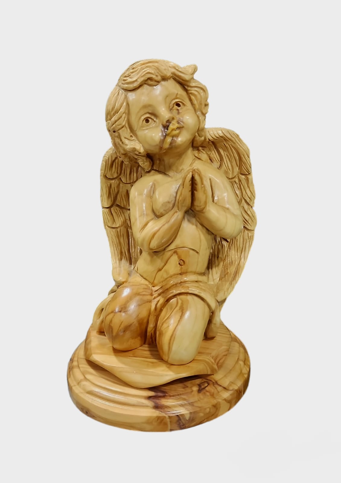 Statue d'ange priant en bois d'olivier